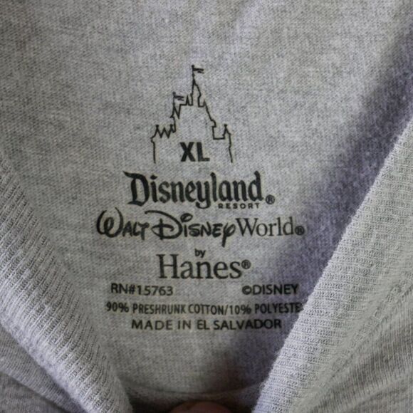 Disneyland Resort Disney Adult XL T-Shirt Gray Mickey Goofy Nemo Buzz 2009 Print - Picture 3 of 10